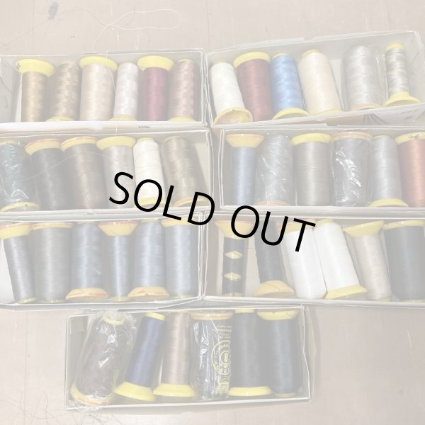 画像2: 【テトロン糸】エースクラウン＃8　40色40本　白黒HTP入 (2)